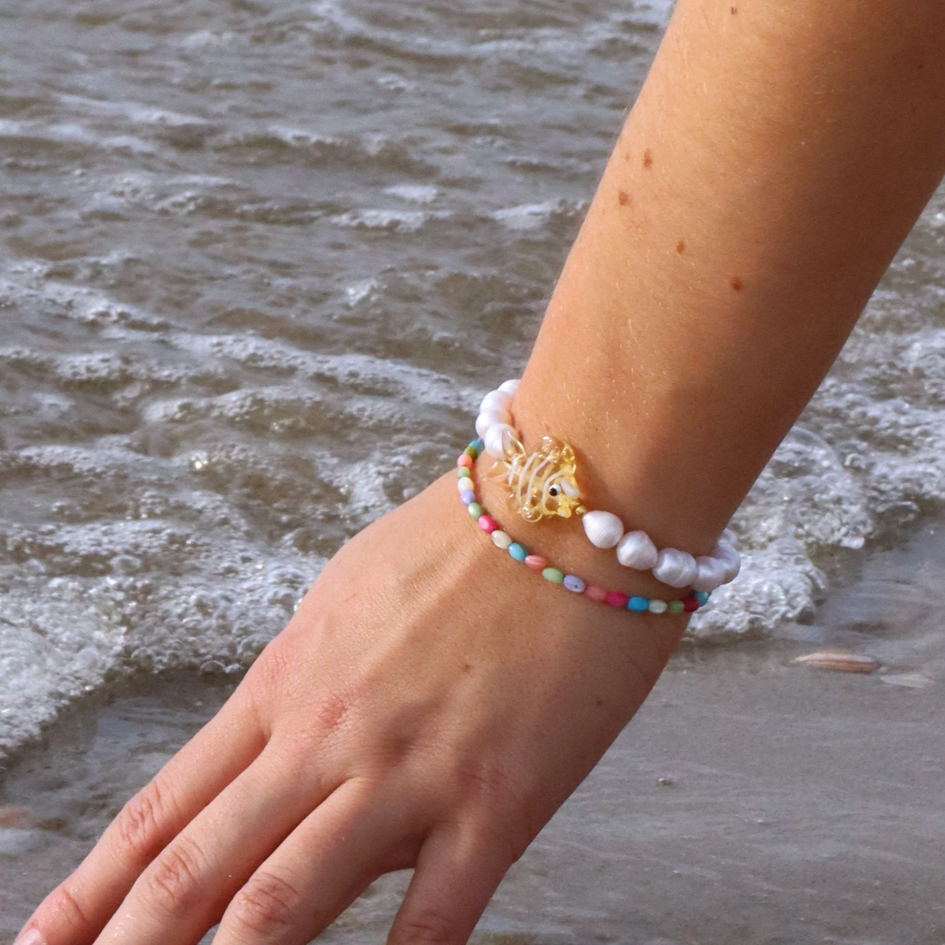 Kralenarmband gekleurde schelpjes - Image 3